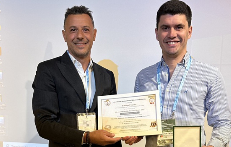 Investigador do DCM, Dr. Emanuel Carlos, distinguido com o Early Career Research